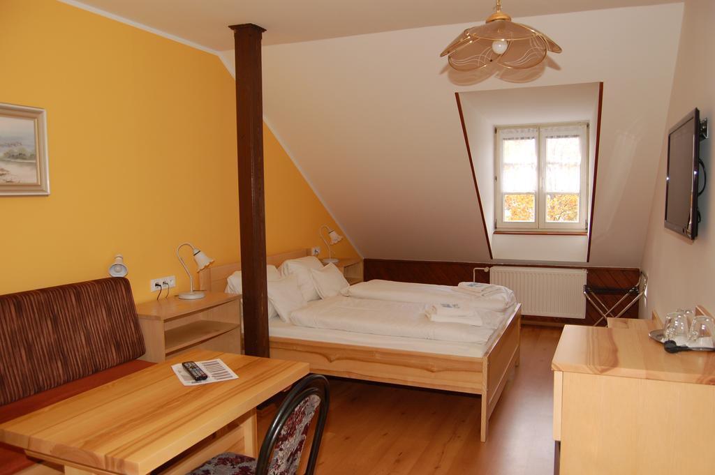 Penzion Markus Frymburk Bagian luar foto